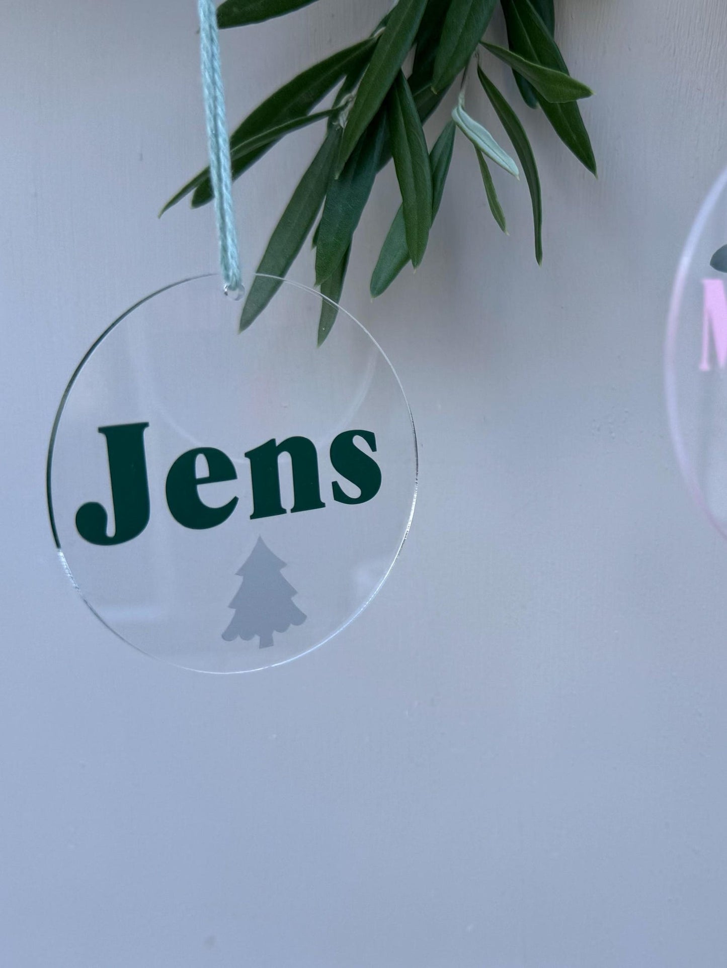 Personalisierter Weihnachtsanhänger handgefertigt - Christbaumkugel Baumschmuck Geschenkanhänger